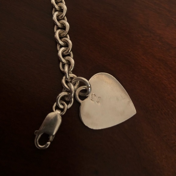Sterling silver heart charm bracelet - Picture 3 of 9